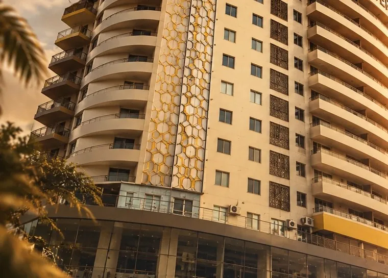 Burhani Tower, Mombasa &mdash; facade detail
